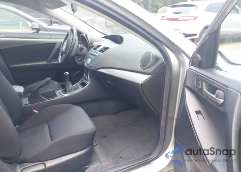 2011 Mazda Mazda3 I Touring z USA, uszkodzony, nr VIN JM1BL1VG7B1380317